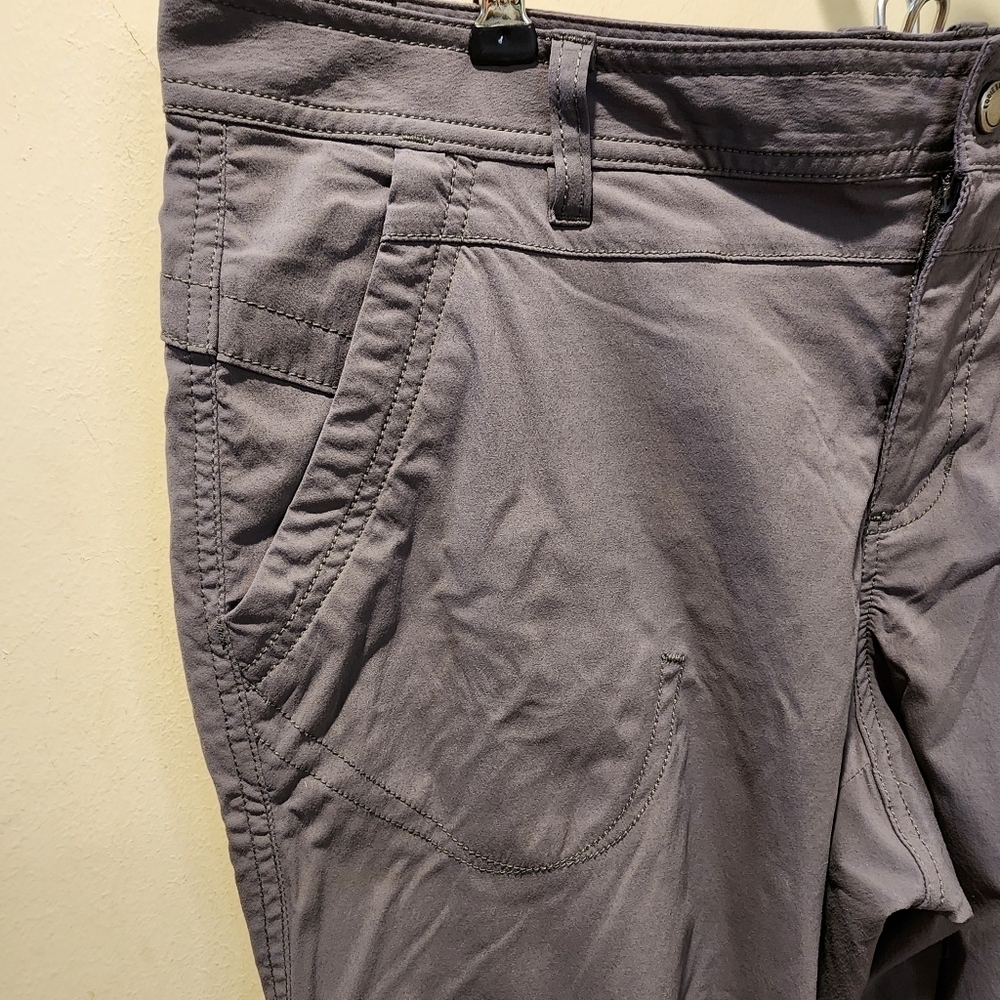 Eddy Bauer Women's Gray Capri Pants Size 12 - Picture 14 of 15